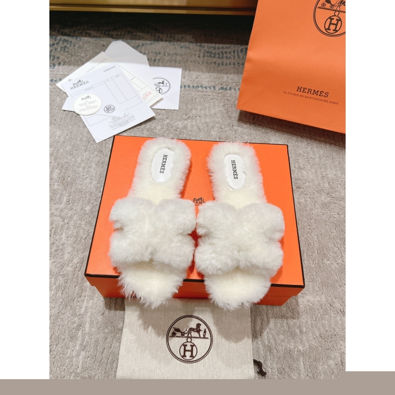 H**mes slippers